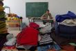 Slovenskí a českí vojaci rozdávali v martinských Bambuskách humanitnú pomoc 2
